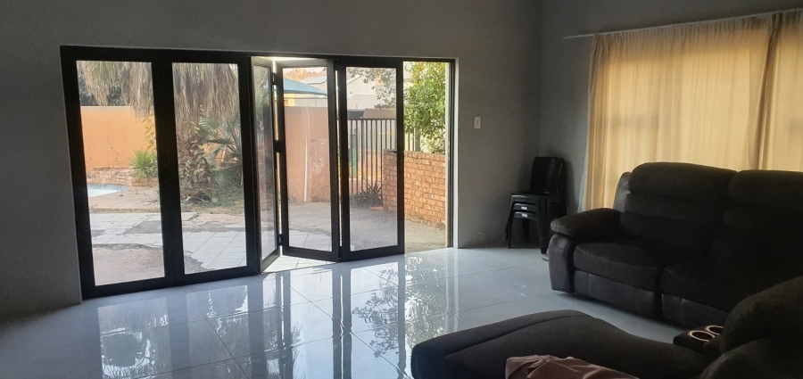 4 Bedroom Property for Sale in Melodie North West